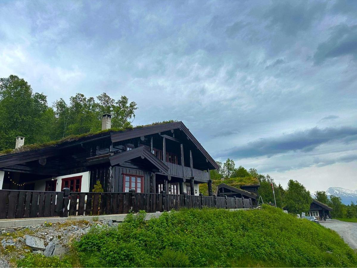 Roalden Mountain Lodge Stranda  Buitenkant foto
